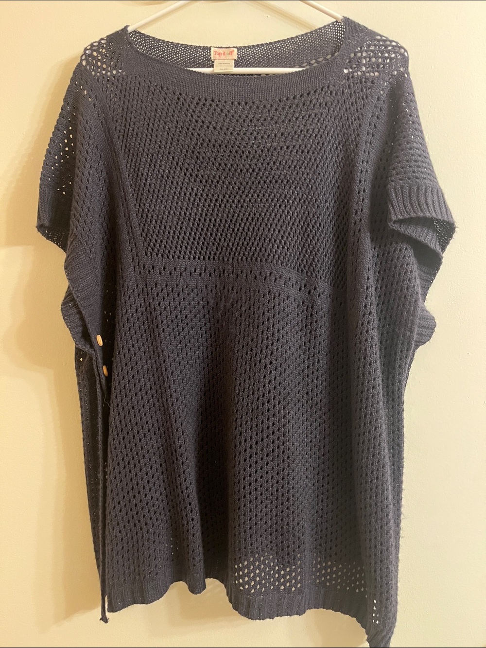 Open-Knit Crewneck Sweater with Side Button Accents - Navy